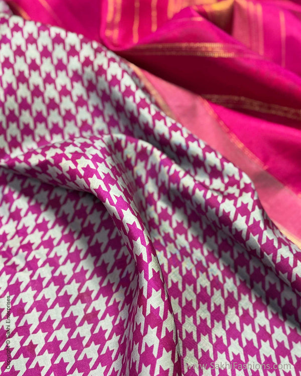 DP-X13761 Houndstooth Kanchi Sari