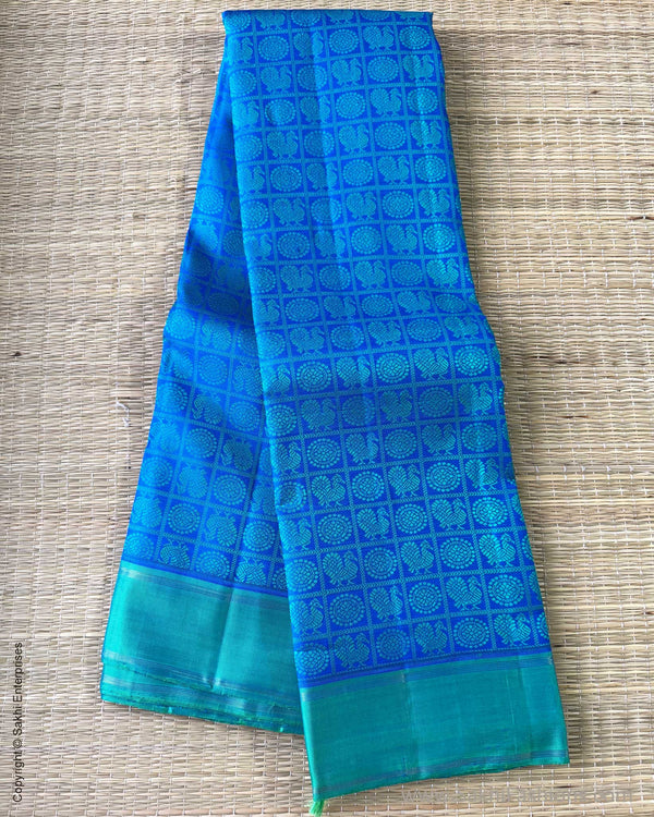 DP-X16437 Thread work Kanchi Sari