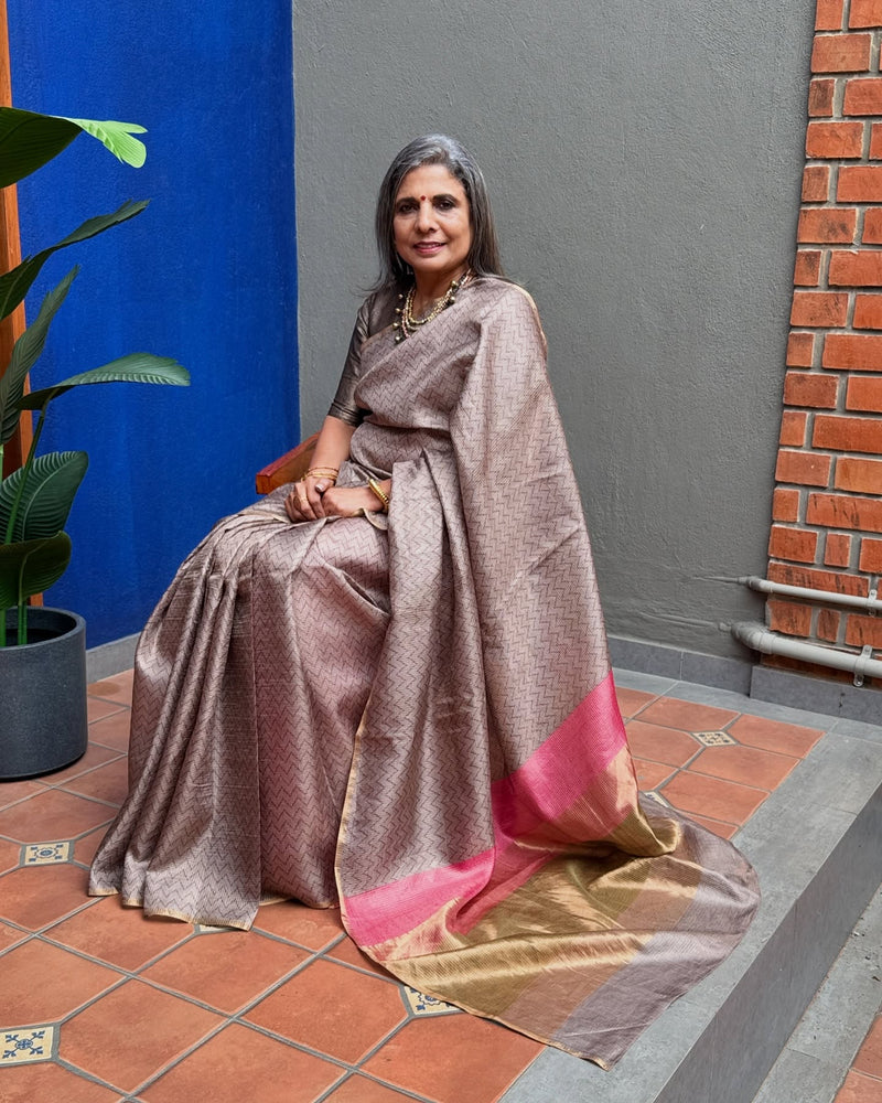 EE-X08535 Tussar Grey Zig zag Sari