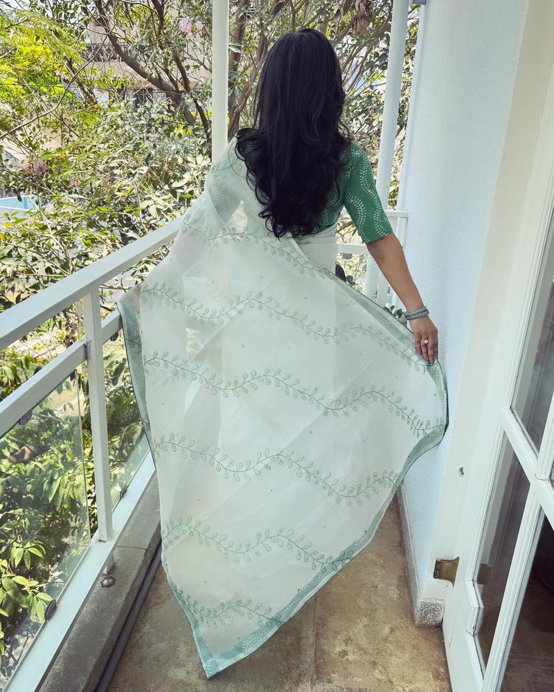 EE-W18291 White Organza Sari