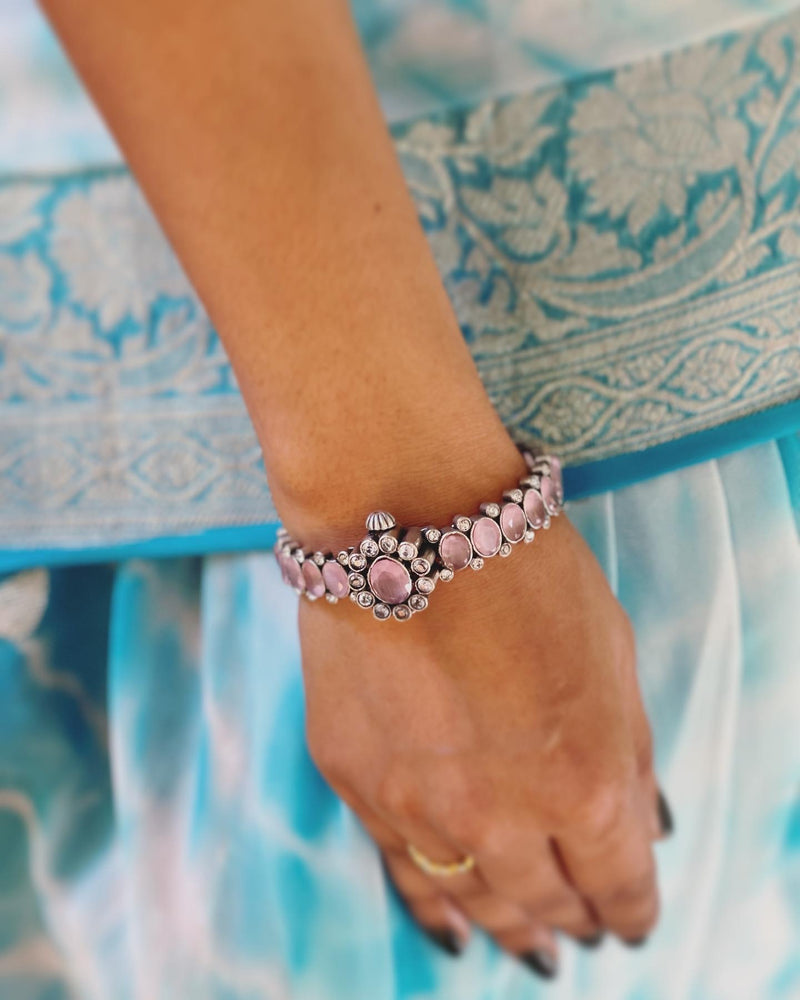 Paparazzi Bracelet ~ Metro Motif - Pink