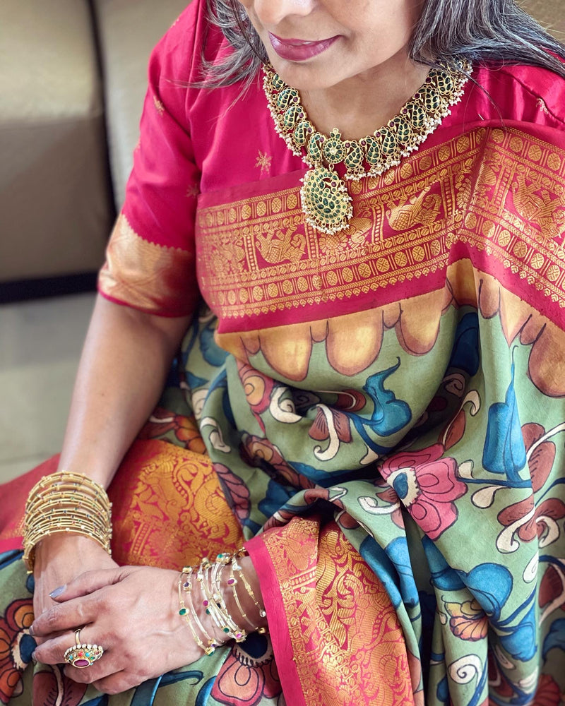 Shruti_mehendi_artist - Kalamkari peacock #for bridal mehendi orders  bookings and classes contact on 7709919977. #peacock #flowertatoo  #meenakari #cutwork #new #paisley #wedding #wedmegood #wedzo  #destinationwedding #weddingsutra #wedzo #popxowedding ...