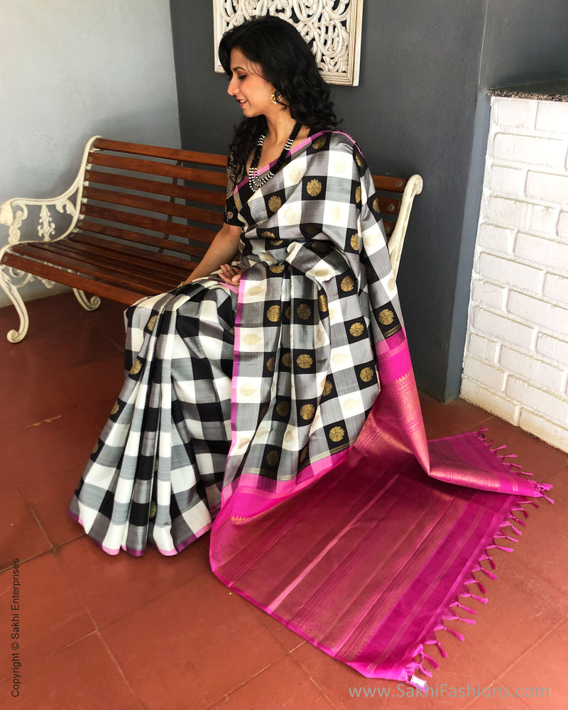 EE-S26081 Check Kanchi Silk Sari