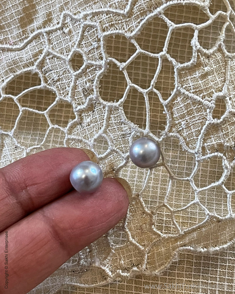 AJDS-41042 Grey Pearl Earring