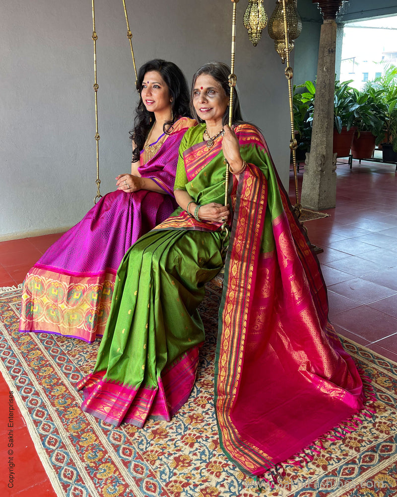 Pink And Parrot Green Paithani Silk Saree With Designer Blouse, पठानी साड़ी  - Bhakti Silk Mills, Surat | ID: 2850502666997