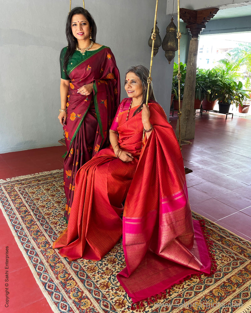 EE-V05482 Red Kanchi sari