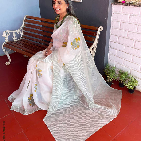 Buy White Organza Saree With Cutdana Work And Unstitched Blouse Piece