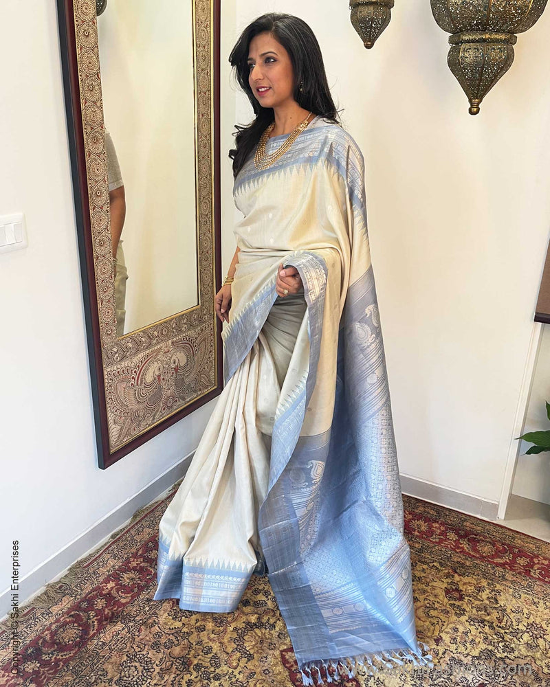 EE-V19992 Cream grey Gadwal Sari