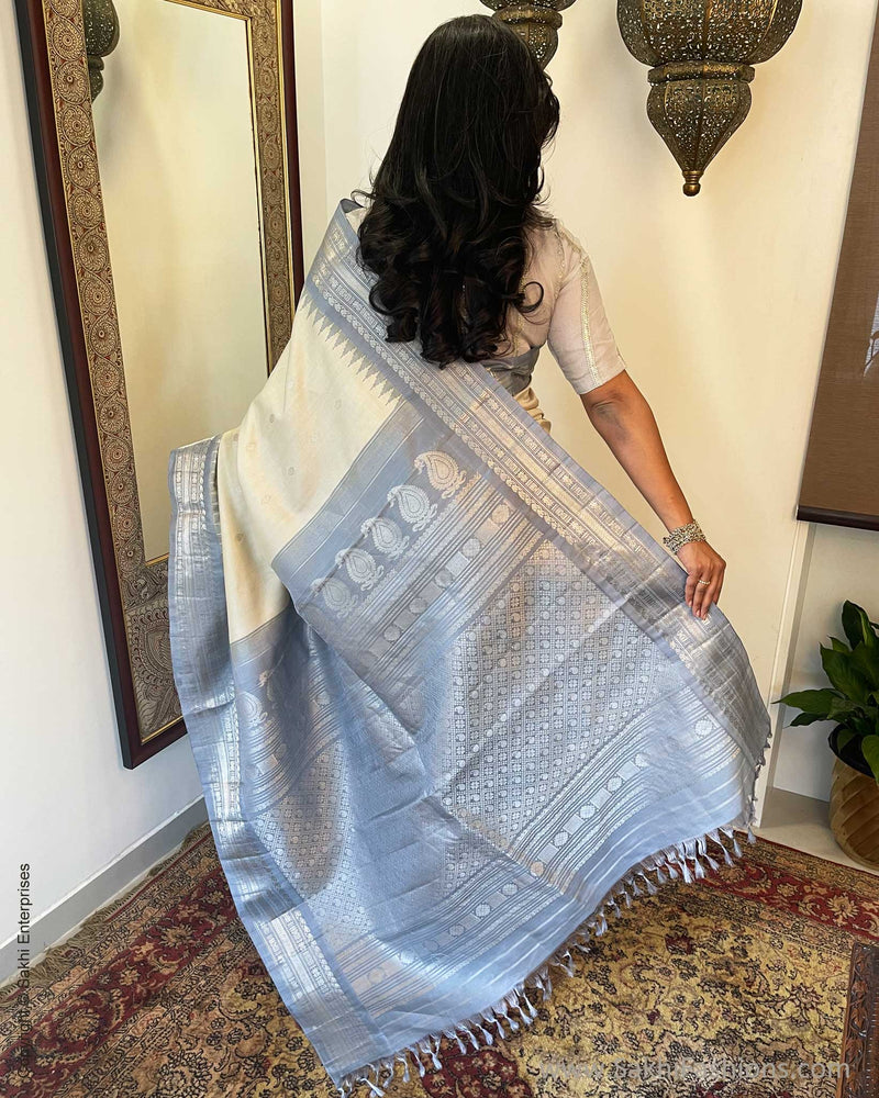 EE-V19992 Cream grey Gadwal Sari