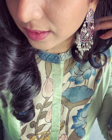 The Dupatta Story From the age where my dad wanted me to have only bob cuts  even till my 4th-5th class, which we used to call 'boy cut'… | Instagram